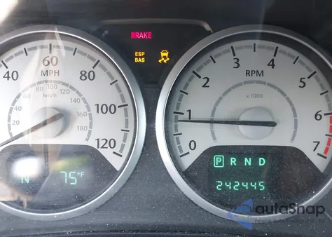 2010 Chrysler Town & Country Touring из США, поврежденный, VIN 2A4RR5D14AR324471